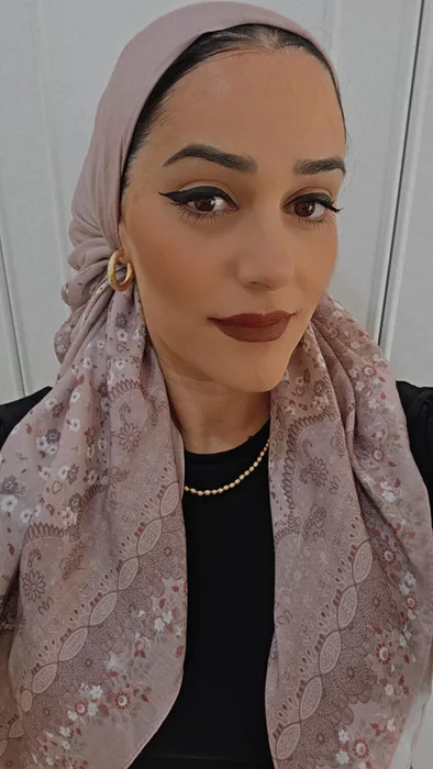 מטפחת דגם אביב סגלגל עדין