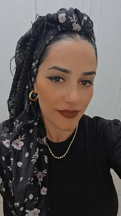 מטפחת משולבת ערב פרחים שחור