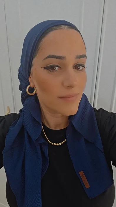 מטפחת קרפ צבע כחול רויאל 3 ב100