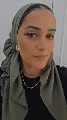 מטפחת קרפ צבע ירוק זית 3 ב100