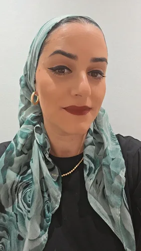 מטפחת מרובעת פרחים צבע ירוק