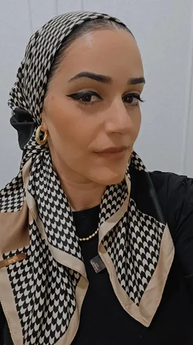 מטפחת מרובעת שחור לבן פס מוקה