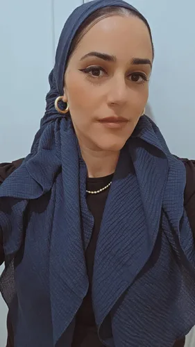 מטפחת מרובעת קרפ בצבע כחול ענקית 1.20