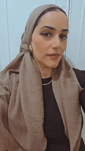 מטפחת מרובעת קרפ בצבע חום ענקית 1.20